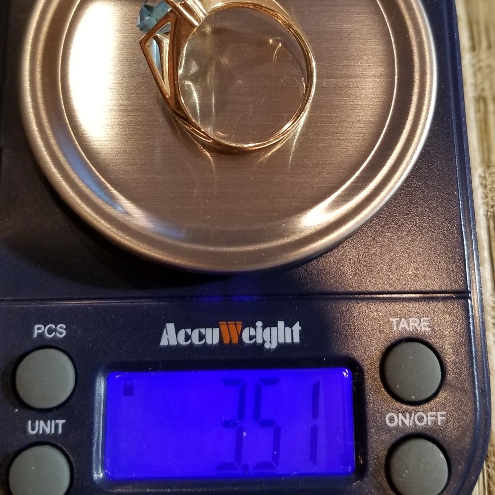 Blue Topaz over 5 carat 10k gold ring - Picture 5 of 10